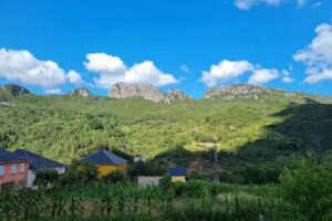 Iglesia de San Miguel de Oulego