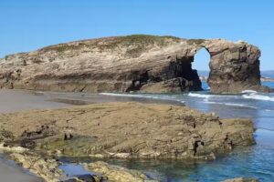 Iglesia de San Miguel de Ro&aacute;s