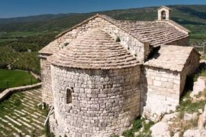 Iglesia de San Miguel de Tartareu