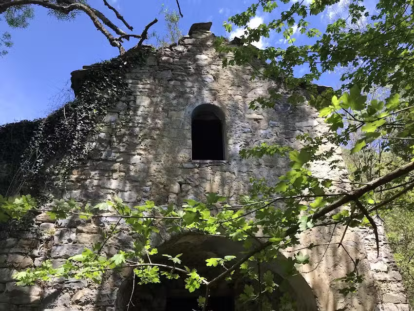 Iglesia de San Nicol&aacute;s de Lacort