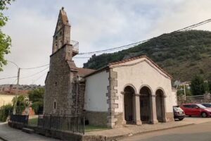 Iglesia de San Pedro Ap&oacute;stol de Beberino