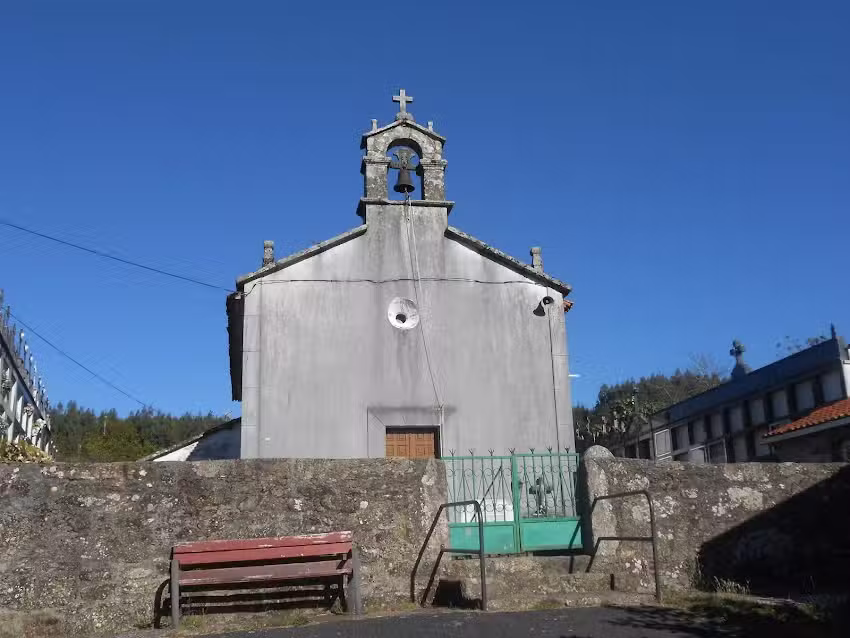 Iglesia de San Pedro de Corneda