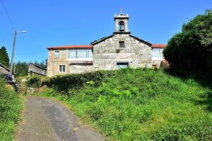 Iglesia de San Pedro de Follente