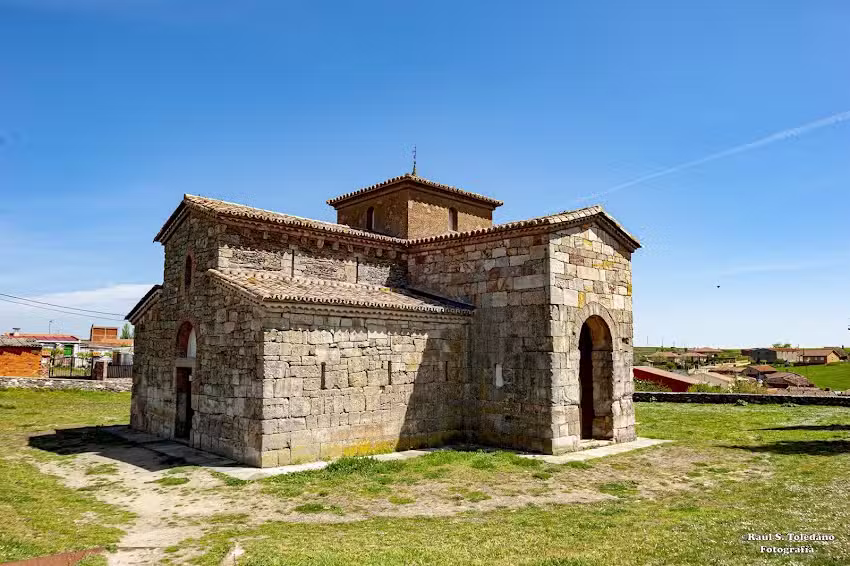 Iglesia de San Pedro de la Nave