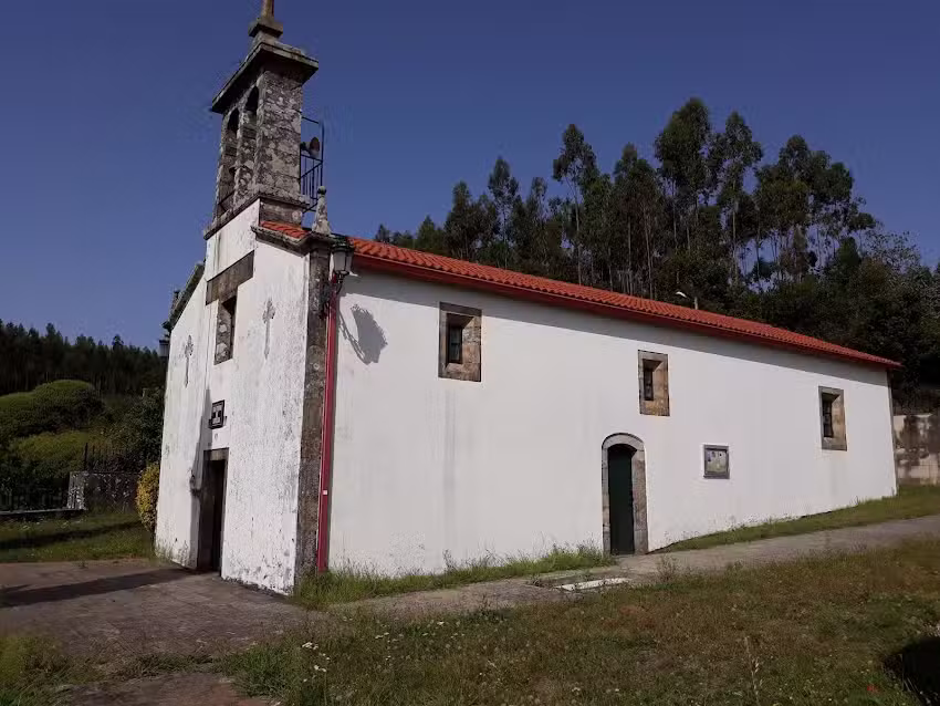 Iglesia de San Pedro de Loureda