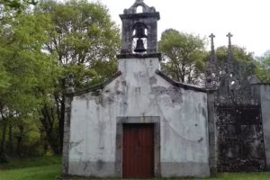 Iglesia de San Pedro de Momán