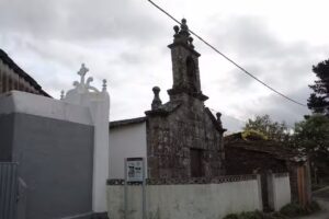 Iglesia de San Pedro de Navallos