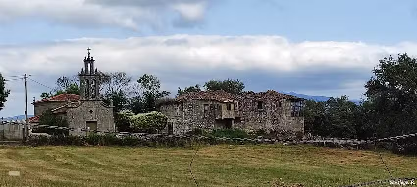 Iglesia de San Pedro de Ribeira