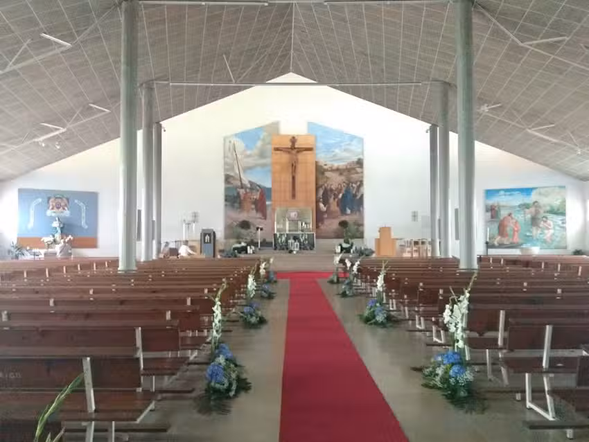 Iglesia de San Pedro de Santa Comba