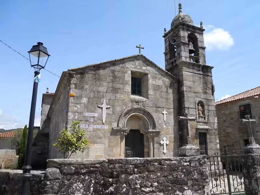 Iglesia de San Pedro de T&aacute;llara (Lousame)