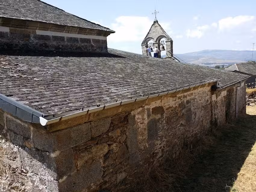 Iglesia de San Pedro de Tuxe