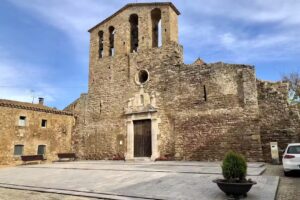 Iglesia de San Pedro de Ullastret