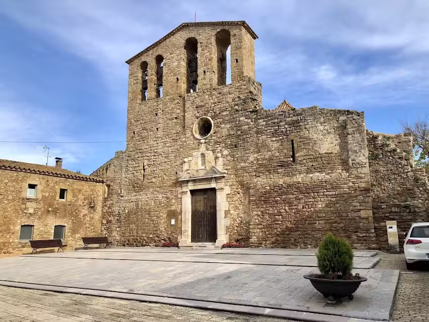 Iglesia de San Pedro de Ullastret