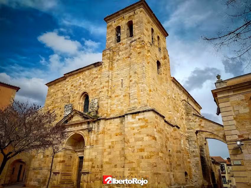Iglesia de San Pedro y San Ildefonso