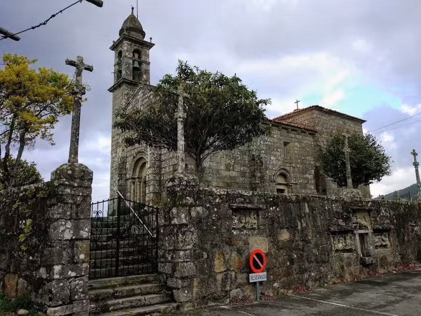 Iglesia de San Salvador de Meis