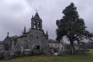 Iglesia de San Salvador de Sangu&ntilde;edo