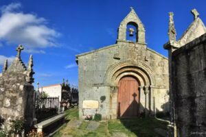 Iglesia de San Salvador de Vilar de Lebres