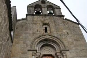 Iglesia de San Salvador dos Pazos de Arenteiro