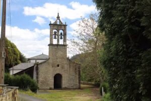 Iglesia de San Sebasti&aacute;n dos Devesos