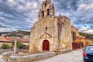 Iglesia de San Sebasti&aacute;n y crucero
