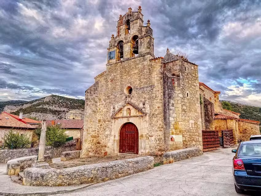 Iglesia de San Sebasti&aacute;n y crucero