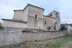 Iglesia de San Tirso