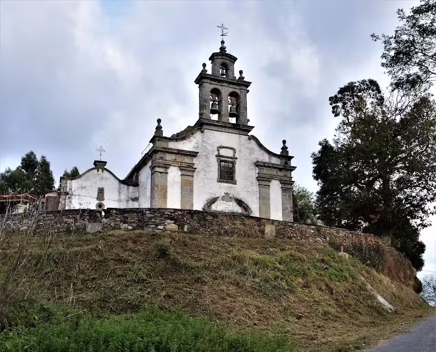 Iglesia de San Vicente de Caamouco