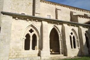 Iglesia de San Vicente de Larumbe