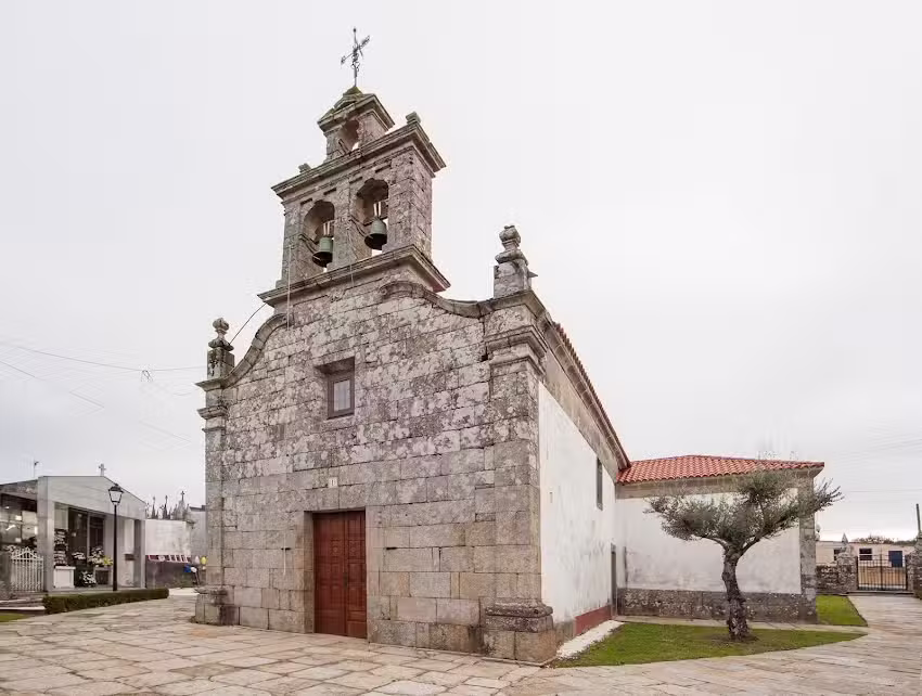 Iglesia de San Xo&aacute;n de Callobre