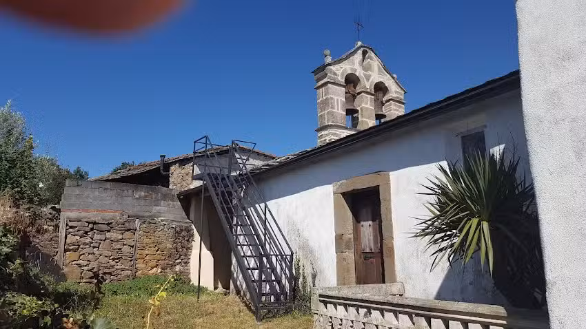 Iglesia de San Xo&aacute;n de Chavaga