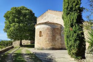 Iglesia de Sant Iscle i Santa Vict&ograve;ria de Centenys