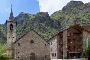 Iglesia de Sant Vicen&ccedil; | Alins