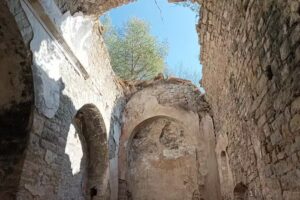 Iglesia de Santa Cec&iacute;lia de Riutort. Ruinas