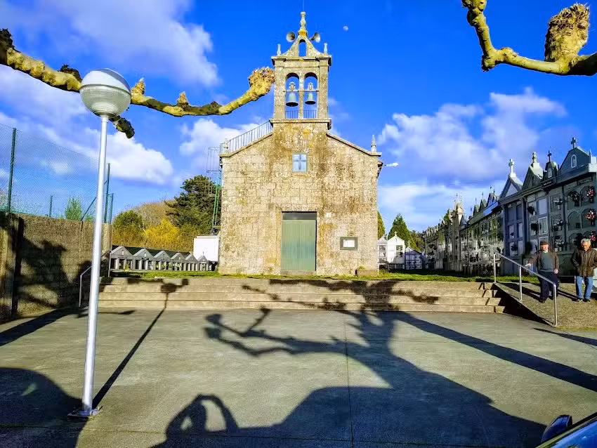 Iglesia de Santa Cruz de Montaos