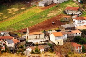 Iglesia de Santa Cruz de Prado