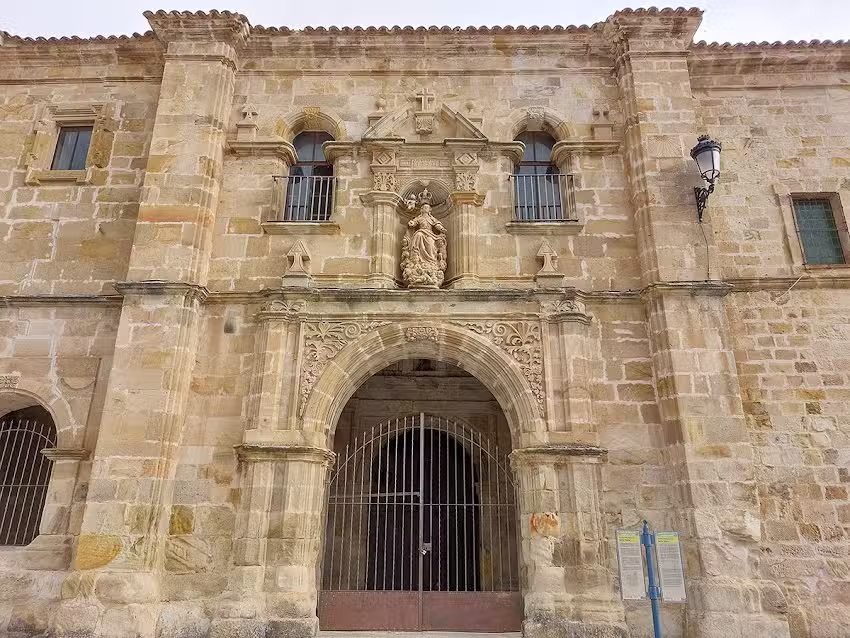 Iglesia de Santa Mar&iacute;a