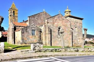 Iglesia de Santa María das Areas