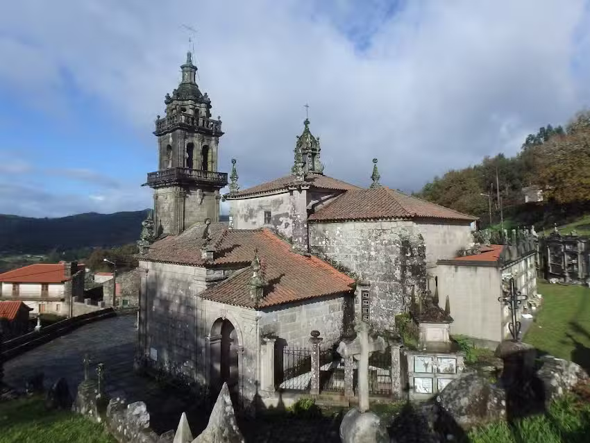 Iglesia de Santa Mar&iacute;a de Aguasantas