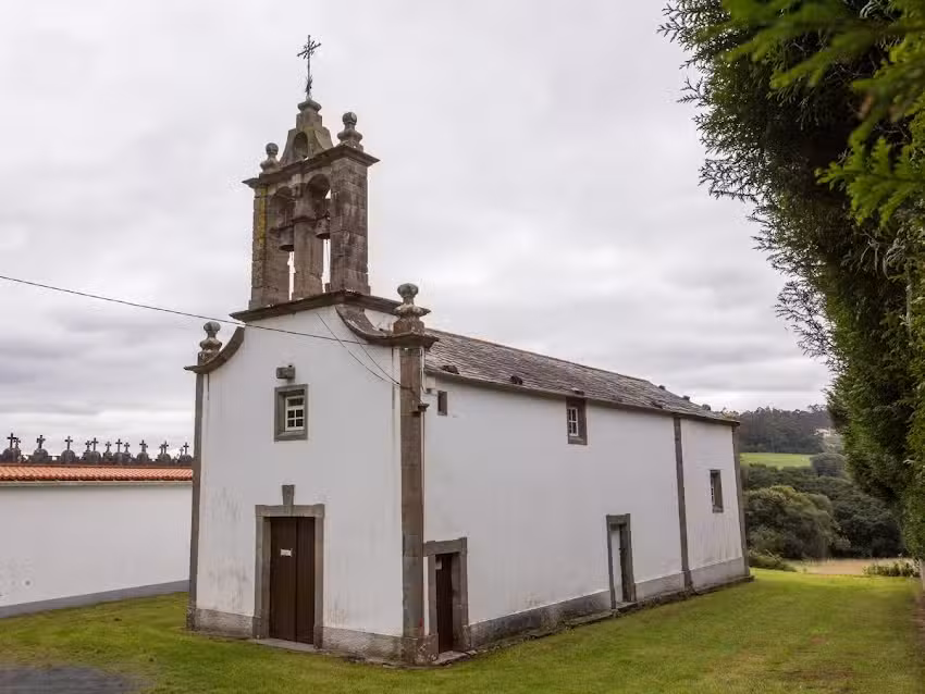 Iglesia de Santa Mar&iacute;a de Bardaos