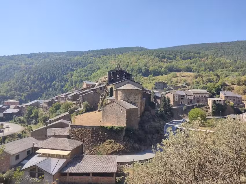 Iglesia de Santa Mar&iacute;a de Castelb&oacute;