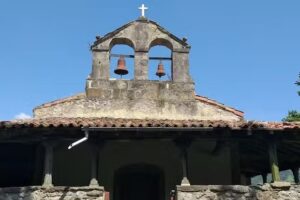 Iglesia de Santa Mar&iacute;a de Castiello