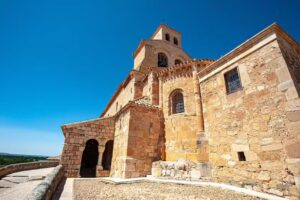 Iglesia de Santa María de El Rivero