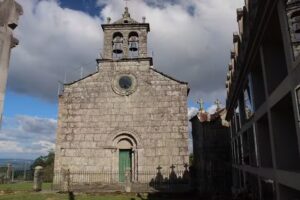 Iglesia de Santa Mar&iacute;a de Frades