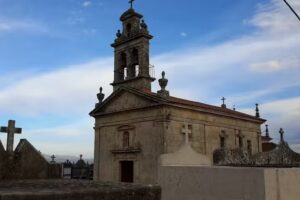 Iglesia de Santa María de Freás