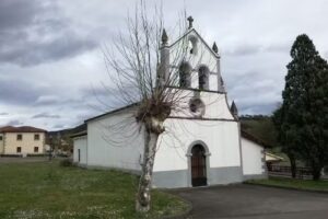 Iglesia de Santa Mar&iacute;a de Grullos