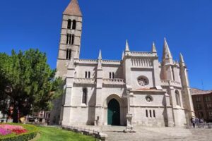 Iglesia de Santa Mar&iacute;a de la Antigua