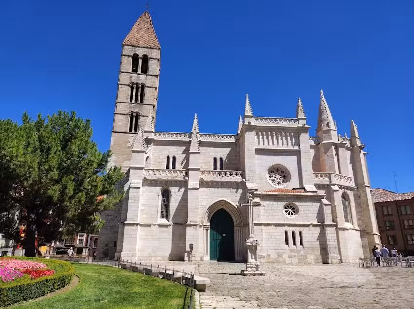Iglesia de Santa Mar&iacute;a de la Antigua
