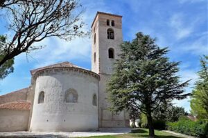 Iglesia de Santa María de la Cuesta