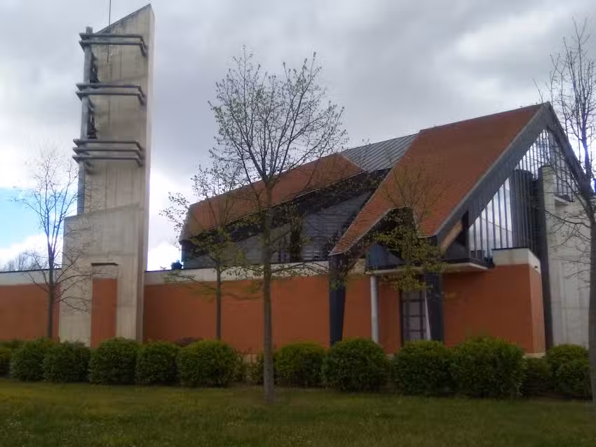 Iglesia de Santa Mar&iacute;a de la Vega