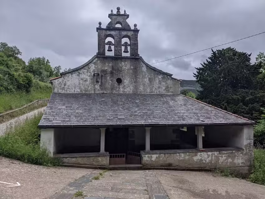 Iglesia de Santa Mar&iacute;a de Lago